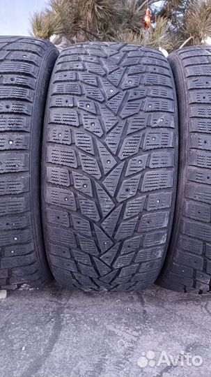 Dunlop Grandtrek Ice 02 275/40 R20