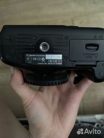 Зеркальный фотоаппарат canon 1100d (тушка)