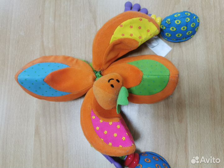 Мягкая погремушка для малыша