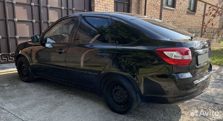 LADA Granta 1.6 МТ, 2015, битый, 120 000 км