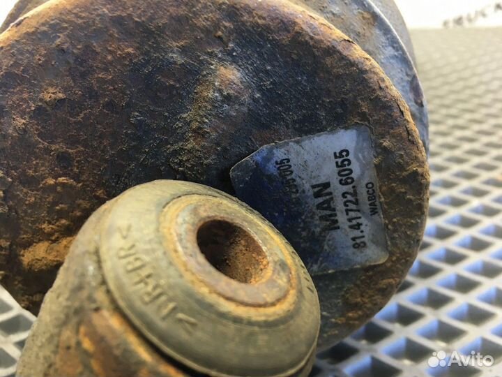 Амортизатор кабины пневмо, левый задний, под 2 шту