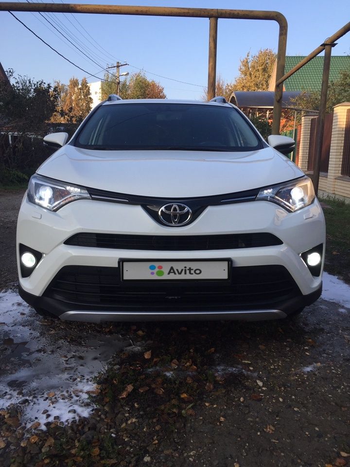 Toyota RAV4: фото владельца