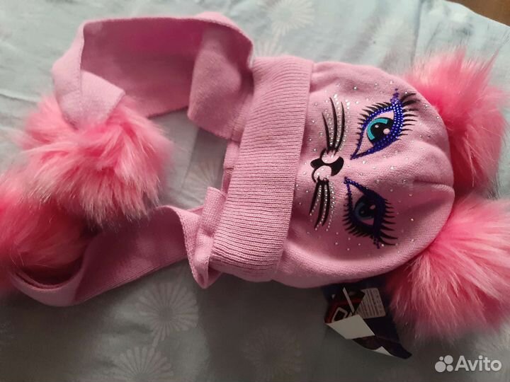 Шапка для девочки новая