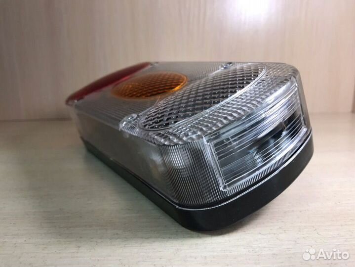 Фонарь задний на прицеп MD-036 P правый