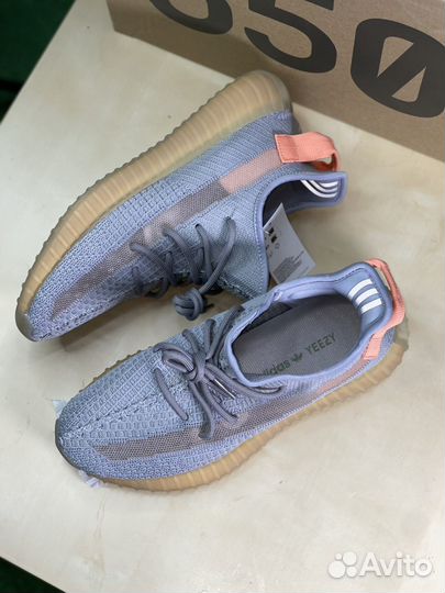 Кроссовки летние yeezy boost 350v2 унисекс