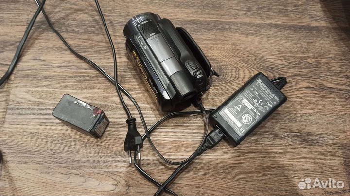 Видеокамера Sony HDR-XR500E