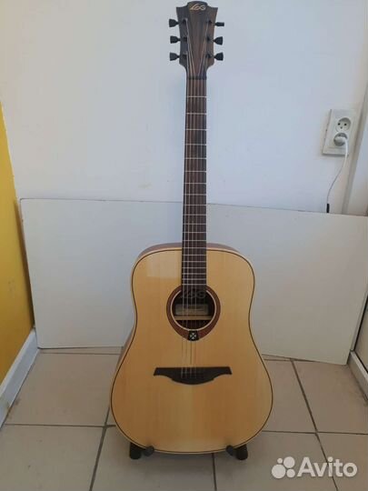 Акустическая гитара LAG Tramontane T70D (7514)