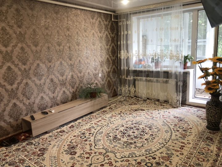 3-к. квартира, 65 м², 2/2 эт.