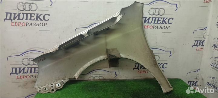 Крыло переднее правое VW Jetta 2005-2011