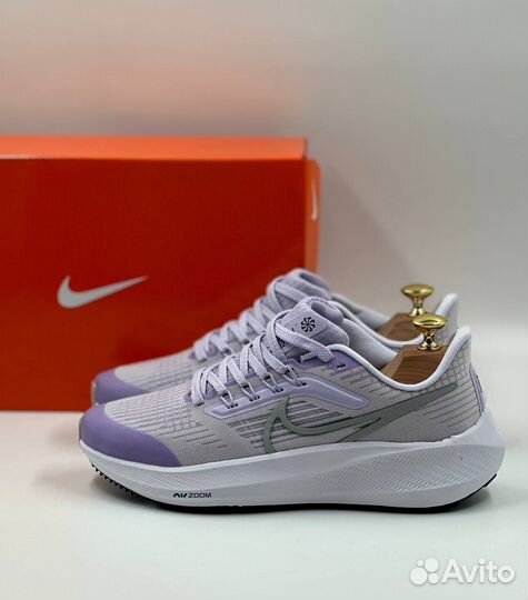 Кроссовки женские Nike Air Zoom