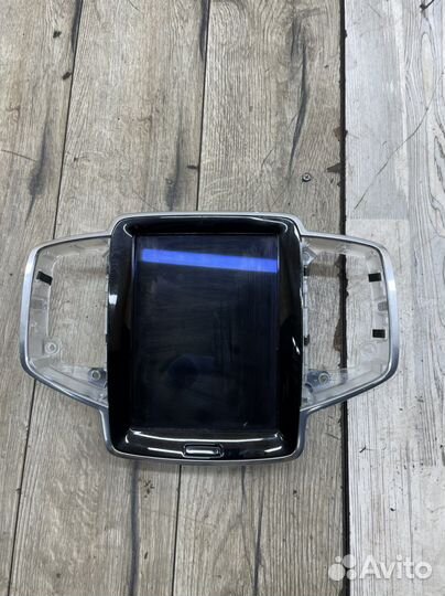 Дисплей информационный Volvo XC90