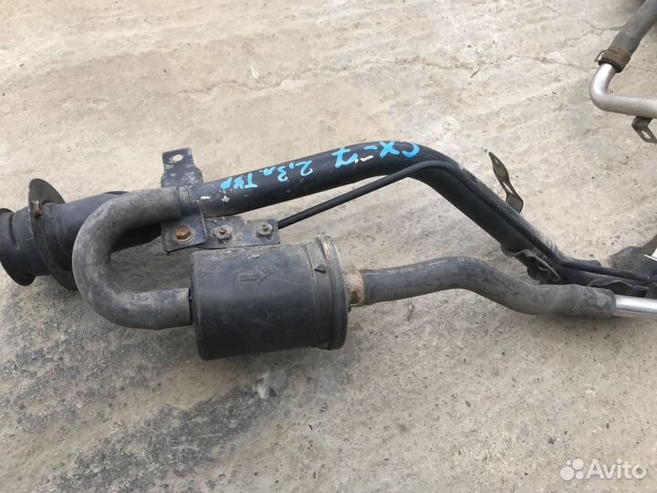 Mazda CX-7 Заливная горловина бака б/у