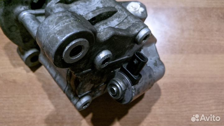 Насос гур BMW X5 E70 X6 E71 X5 F15 X6 F16 N63B44