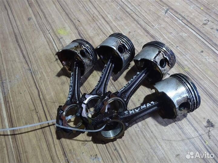 Поршень с шатуном Kia Shuma 1996-2001