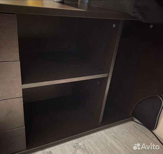 Компьютерный (письменный) стол