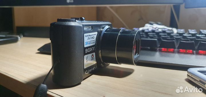 Фотоаппарат Sony DSC-HX7V