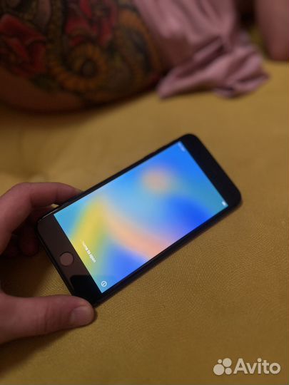 iPhone 8 Plus, 128 ГБ