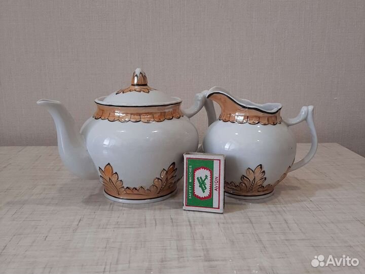 Чайник и молочник и набор салатников СССР