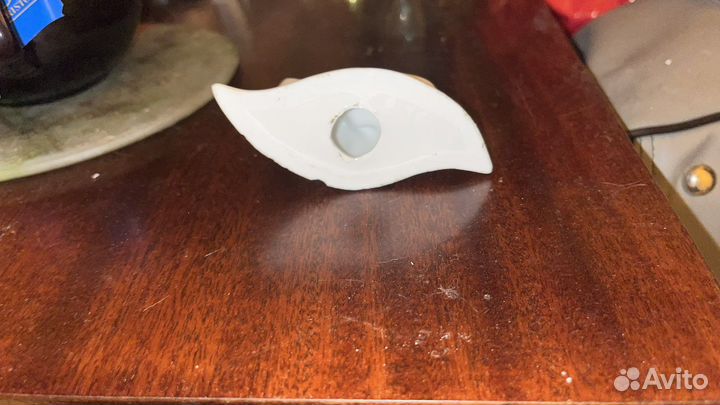 Фигурка лебеди фарфор