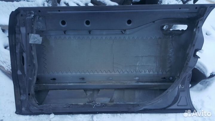 Дверь передняя правая audi a8 d2 рестайлинг Z9