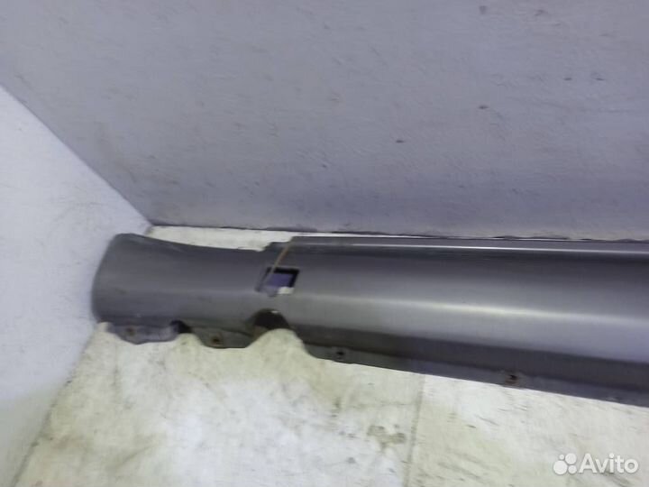 Накладка на левый порог