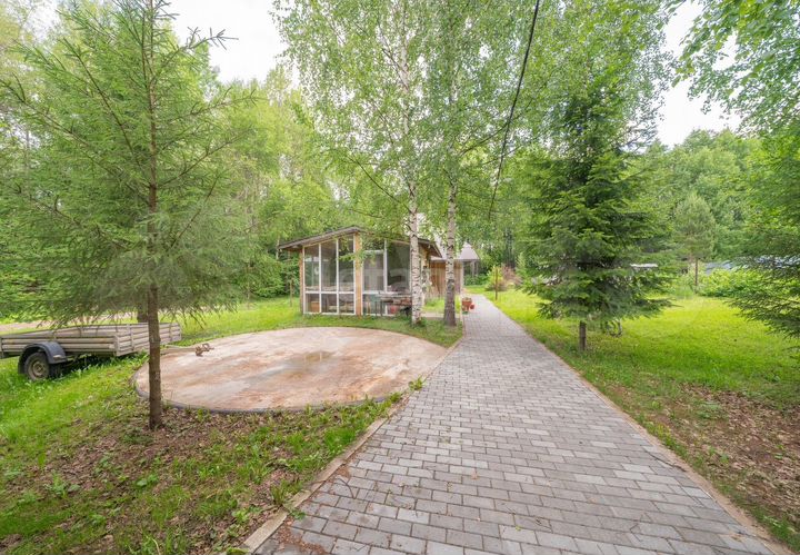 Коттедж 310,2 м² на участке 20 сот.