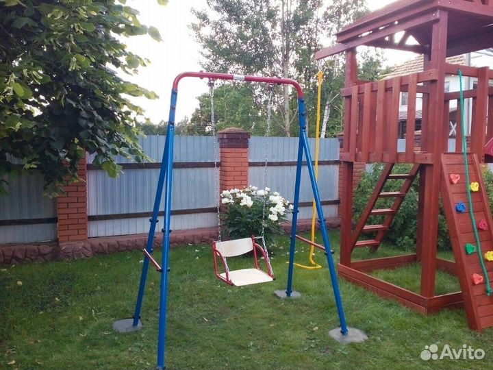 Качели уличные