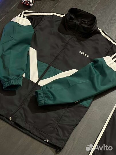 Спортивный костюм adidas