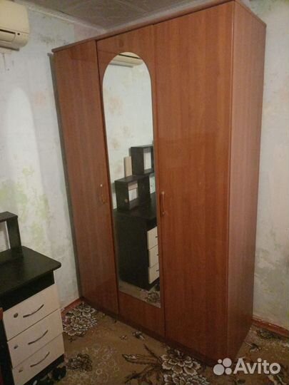 Шкаф бельевой бу