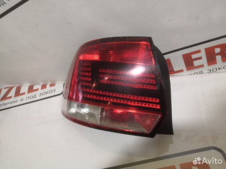 Фонарь левый наружный Volkswagen Polo 2015-2018