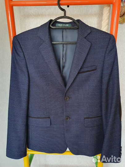 Пиджак для школы фирмы Van Cliff
