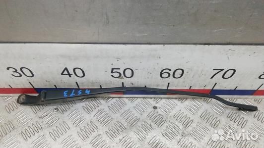 Щеткодержатель лобового стекла volkswagen passat B