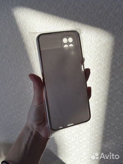 Чехол на телефон