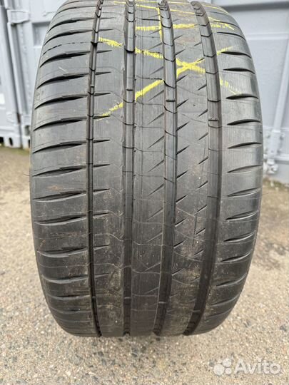 Michelin Pilot Sport 4 S 285/35 R20 104Y