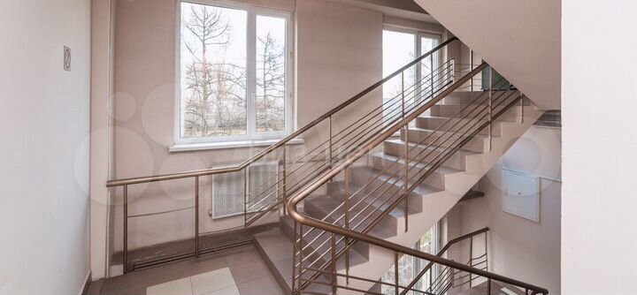 Сдам офис 116 м2 у м. Пражская