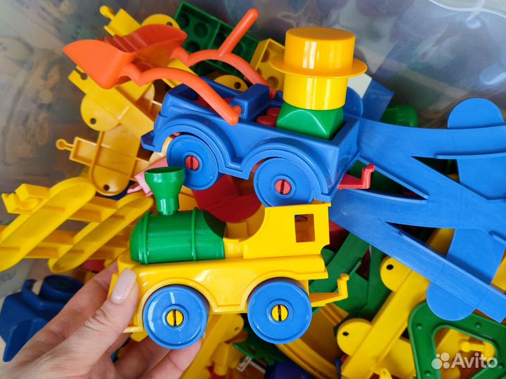 Развивающиеся игрушки