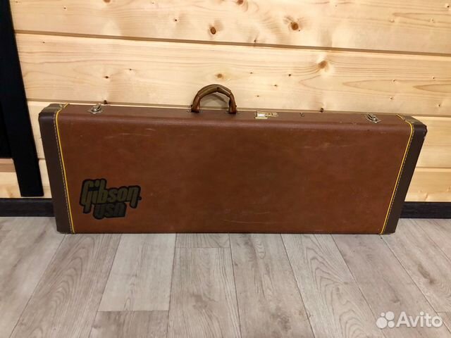 Кофр для ружья. Чемодан на колесах. Кофр чемодан. Колонка из чемодана на колесиках. Кейс бу на авито.