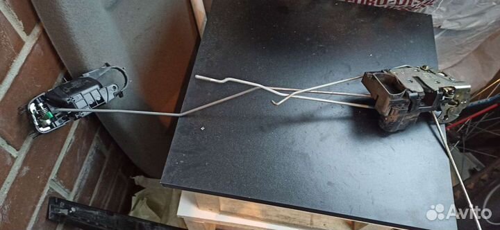 Замок двери передней правой Chevrolet Lacetti