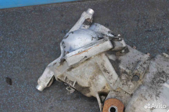 Редуктор Volvo XC90 (Вольво хс90) C 91 08689633