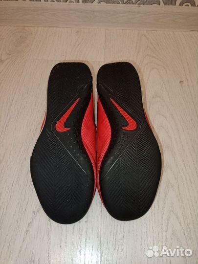 Футзалки nike phantom