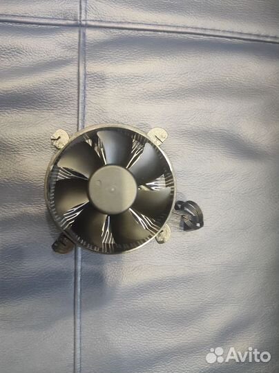 Процессор для компьютера I3-10105 и кулер