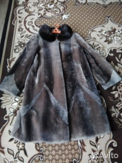 Шуба мутон, ворот норка