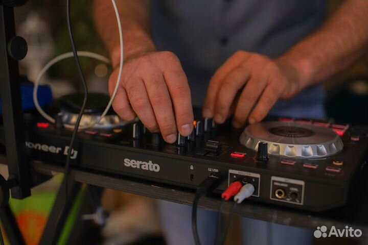 DJ-Василий музыкант,вокалист,певец