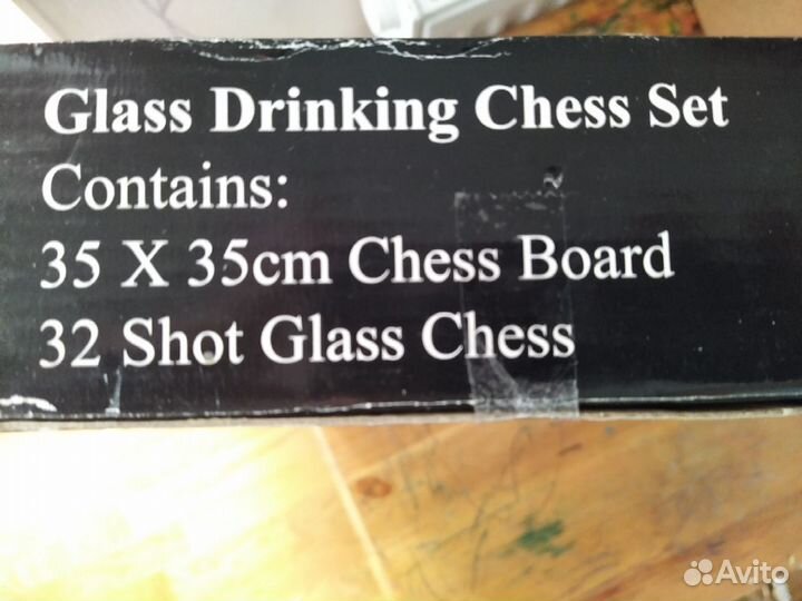 Шахматы - стаканы glass drinking chess set