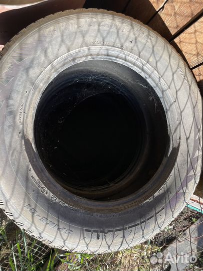 Bridgestone Blizzak Spike-01 235/65 R17