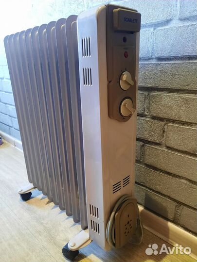 Масляный обогреватель Scarlett