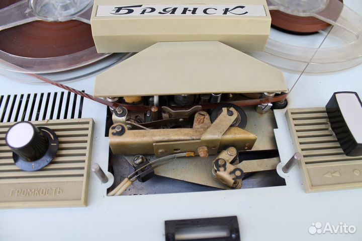 Ламповый магнитофон Чайка66 (Брянск)