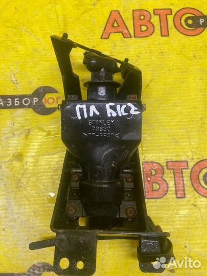 Форсунка омывателя Mazda Mazda3 BK Z6 2003