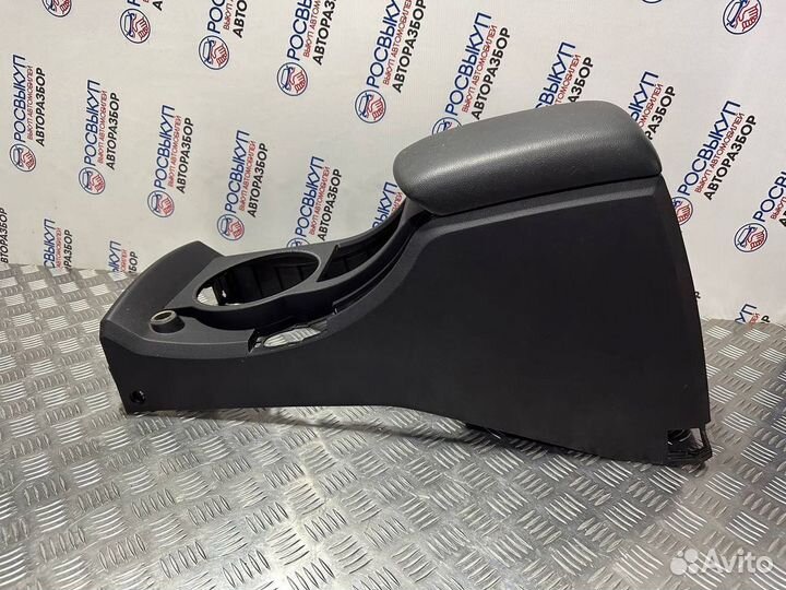 Подлокотник SsangYong Actyon C100