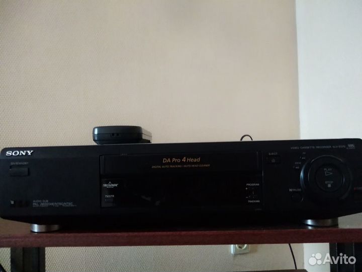 Видео проигрыватель Sony SLV-E570EE